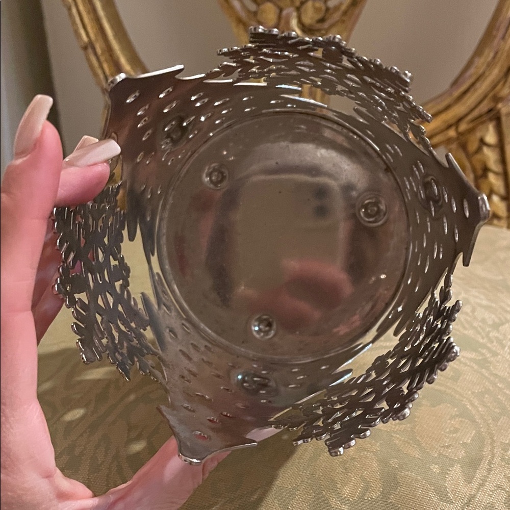 Silver Snowflake Candle Holder by Slatkin & Co. - Picture 3 of 4